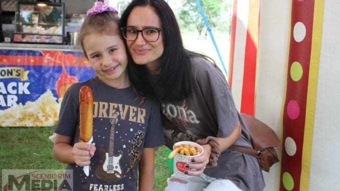 deanna and gabby orszagh at ashtons circus